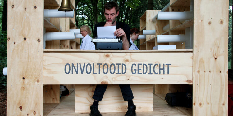 ARTBORNE 2014 – ONVOLTOOID GEDICHT – Jong Observatorium